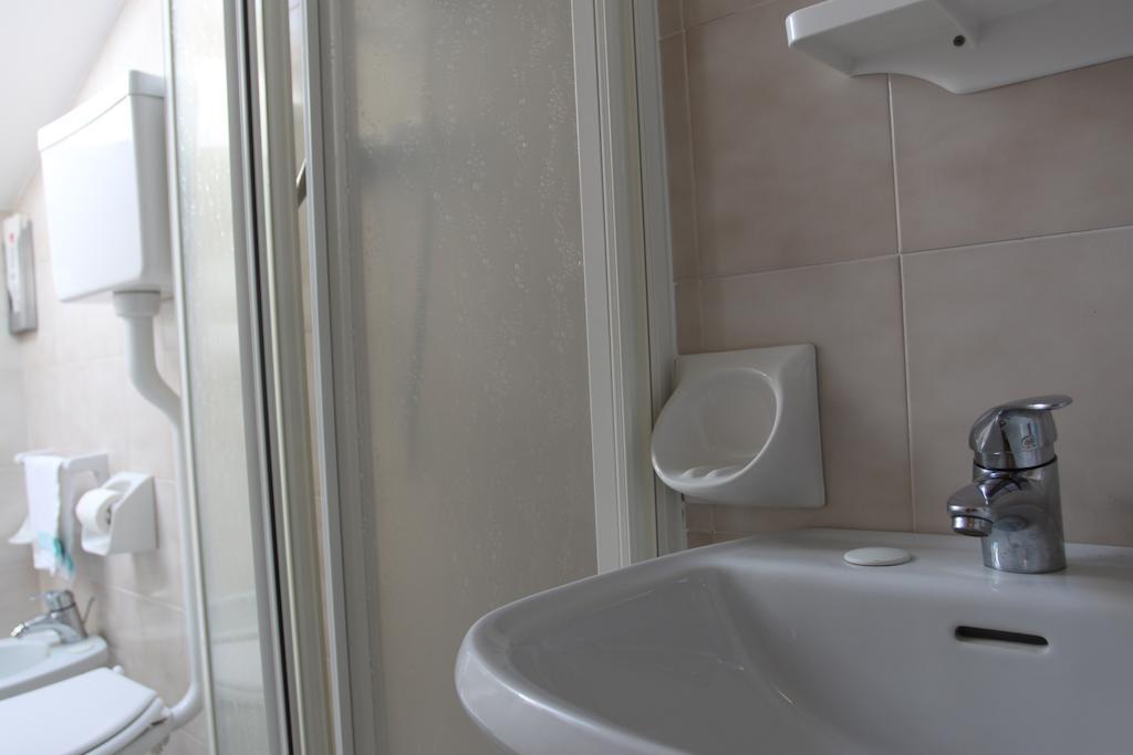 Hotel Adele Bellaria-Igea Marina Habitación foto